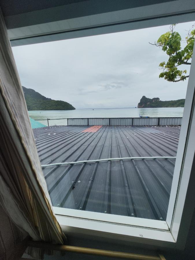 Phi Phi Ocean Club Hostel Eksteriør bilde